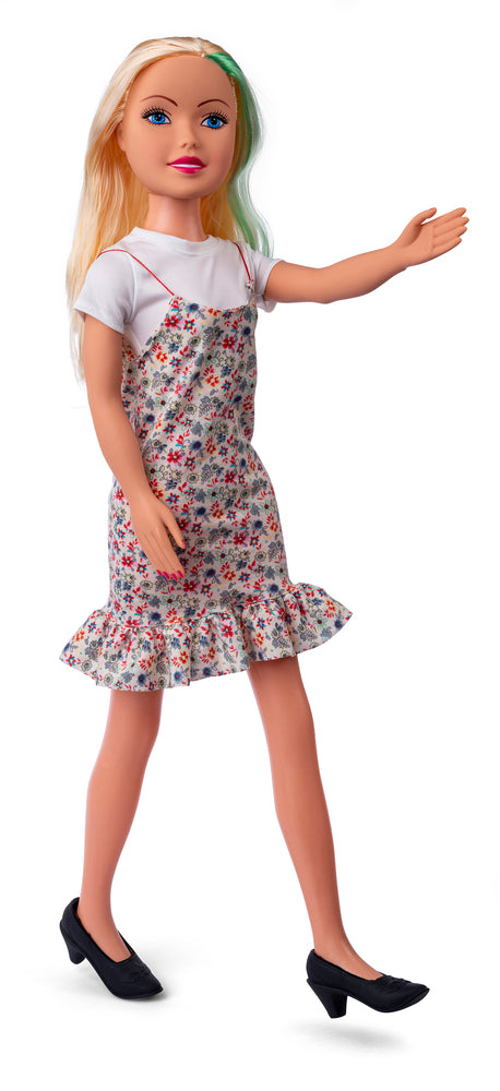 Judith dukke 78 cm med kjole