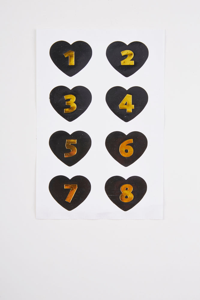 STICKERS MED TAL 1-24 HJERTE SORT M/GULD