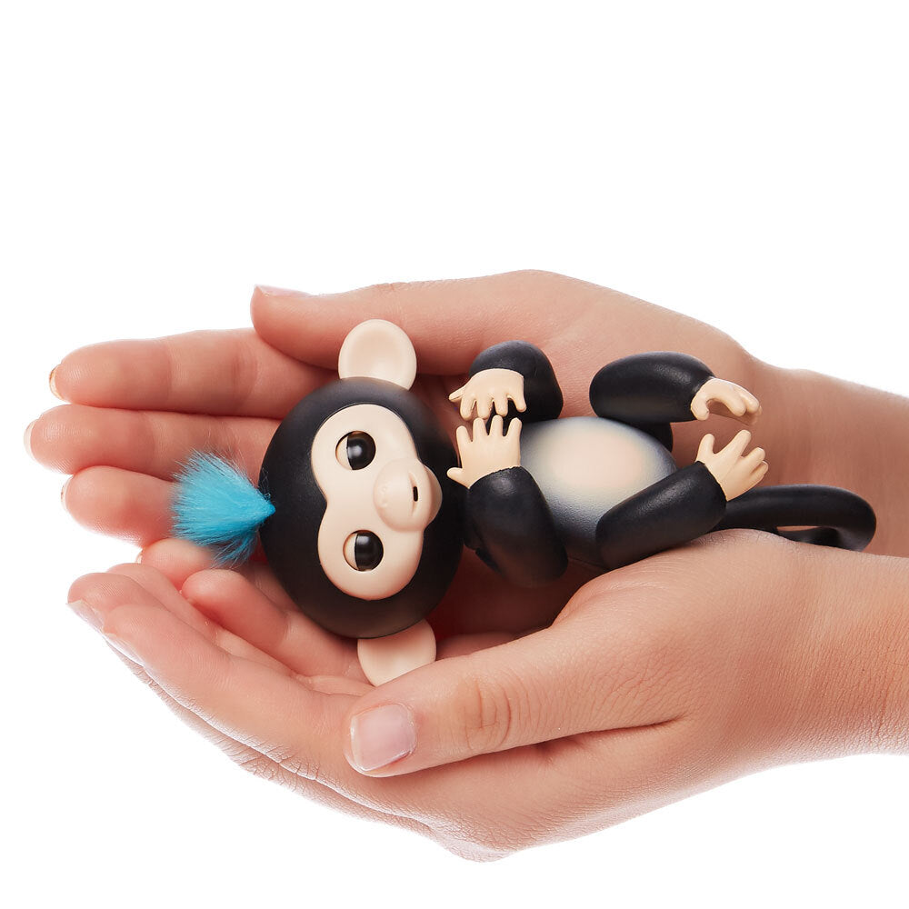 FINGERLINGS BABY ABER ASS