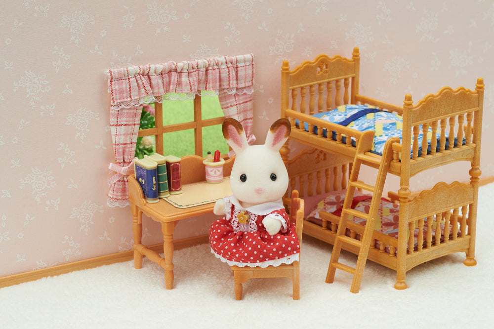 SYLVANIAN FAMILIES Landhus børneværelse med køjeseng