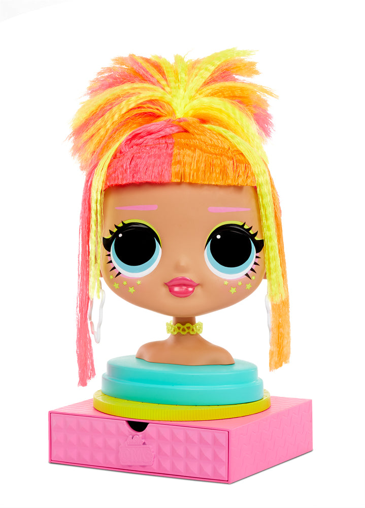 L.o.l. surprise omg ultimate makeover doll 1