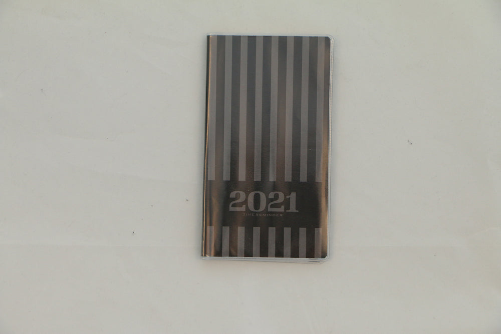 Månedskalender 2021 classic sort/grå striber private label