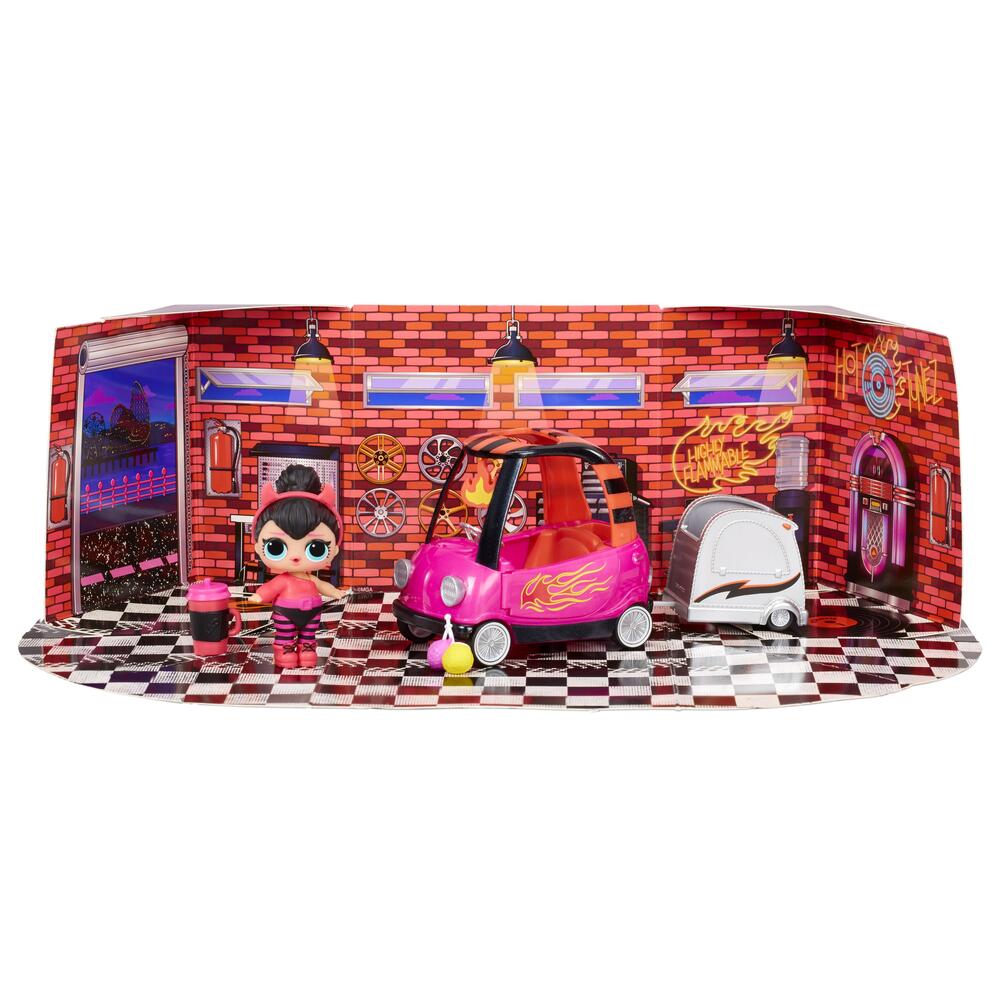 L.O.L. Surprise Furniture with Doll Asst