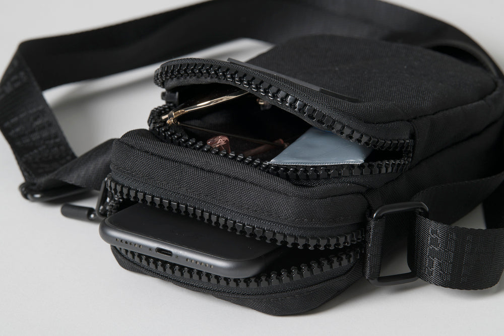 Skuldertaske Beckmann crossbody black m/justerbar rem