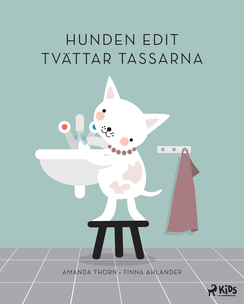 Hunden Edit tvättar tassarna