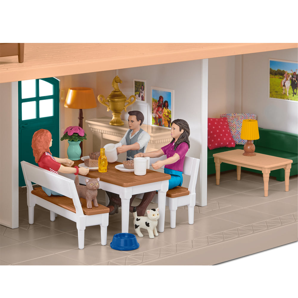 Horse Club, Lakeside, Hestestald