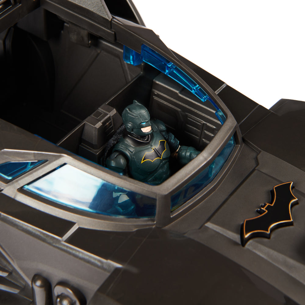 Batman Crusader Batmobil m/10 cm Figur