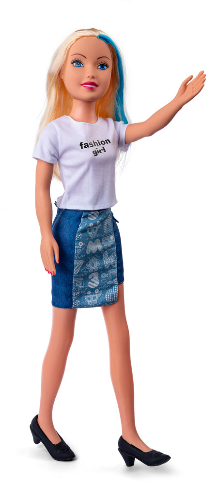 Judith dukke 78 cm med hvid T-shirt