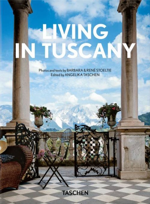 Living in Tuscany. 45th Ed.