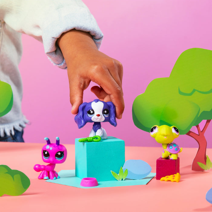 LITTLEST PET SHOP PET TRIO IN TUBE ASST