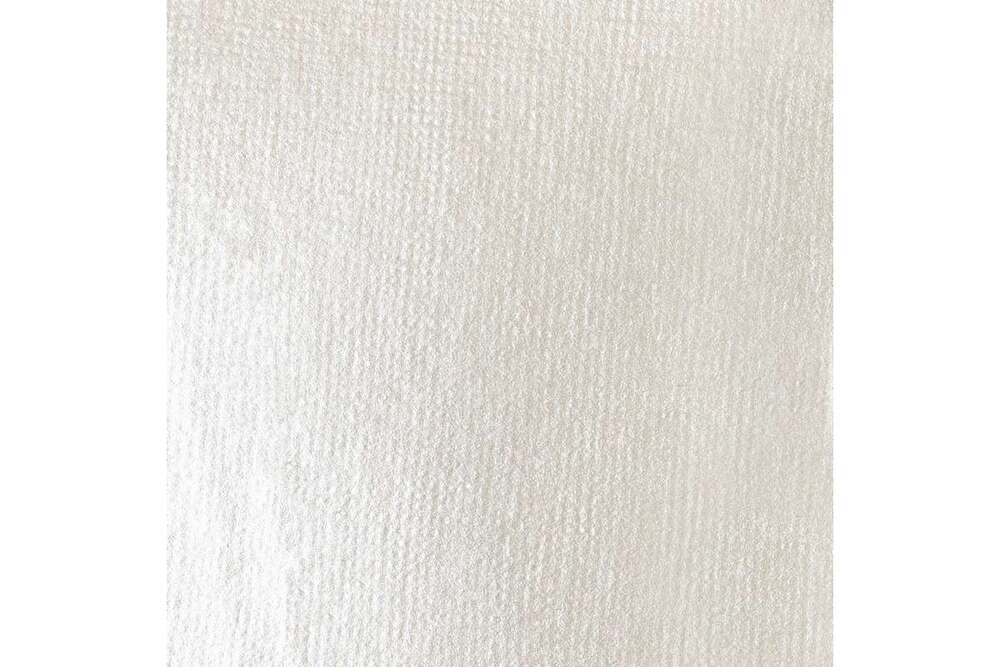 Basics fluid 118ml iridescent white row 238