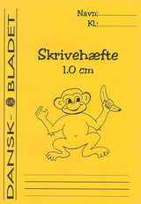 Skrivehæfte med linieafstand 1,0 cm.