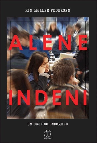 Alene indeni