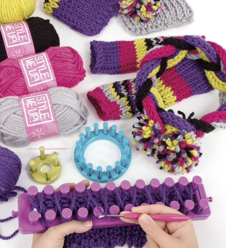 STYLE ME UP FASHION KNITTING STUDIO