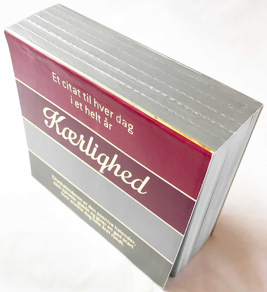 CITATKALENDER KÆRLIGHED M/GULD FOIL