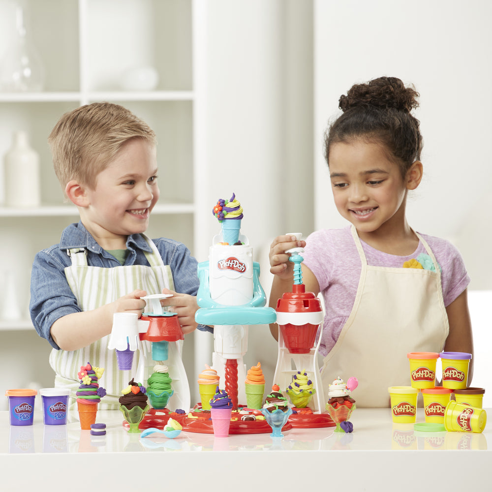 Play-Doh ultimate swirl swirl ice cream maker