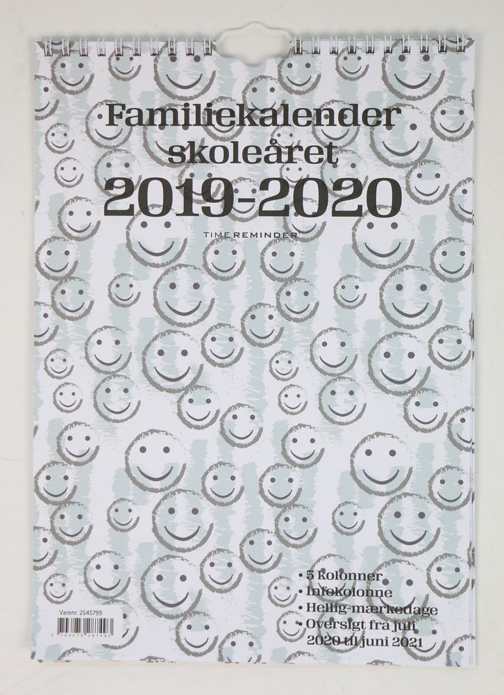 SKOLEFAMILIEKALENDER 2019/20 A4 SMILEY TEGNET