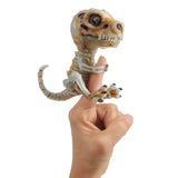 Fingerlings untamed skeletter asst.
