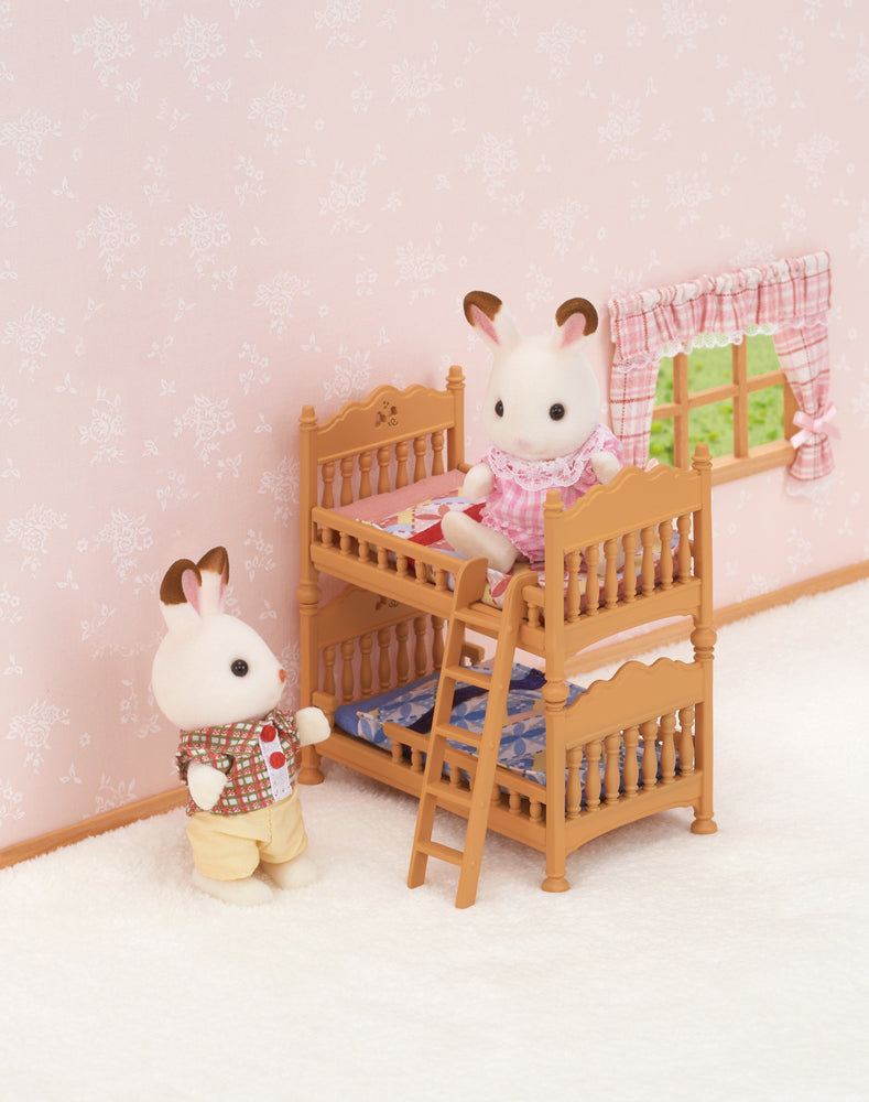 SYLVANIAN FAMILIES Landhus børneværelse med køjeseng