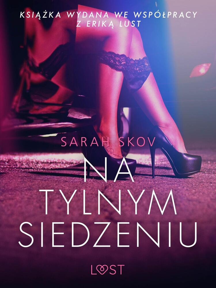 Na tylnym siedzeniu
