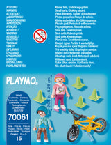 70061 Børn Med Skøjter Og Cykel