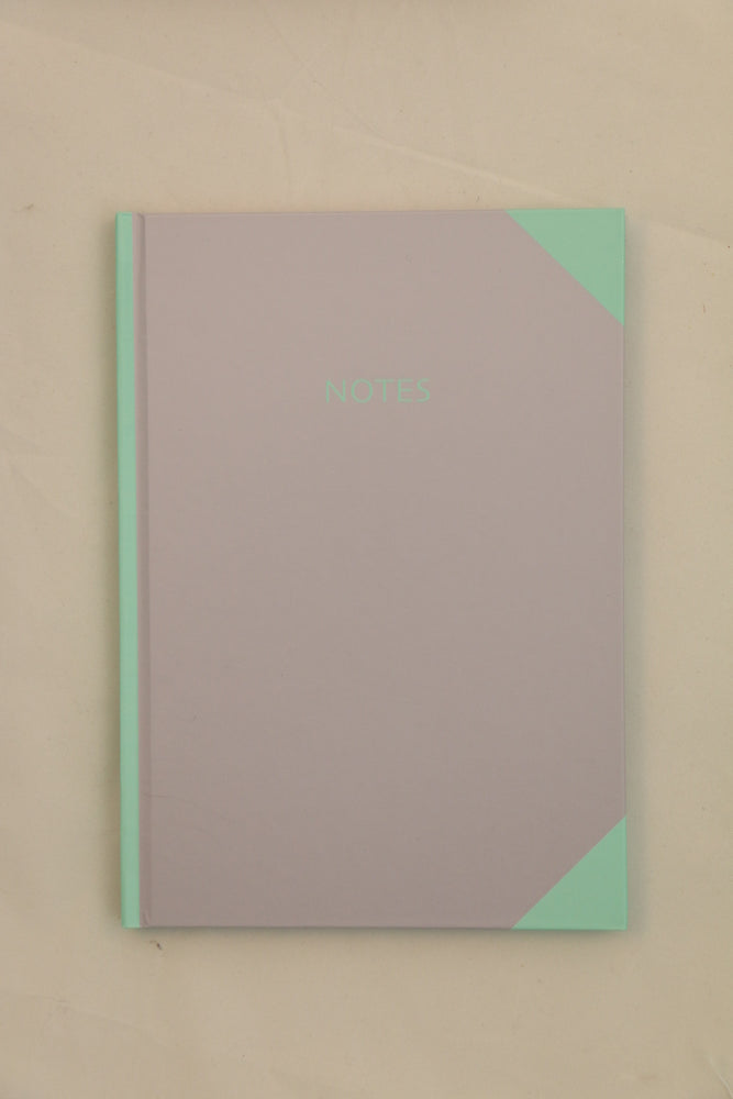 Notesbog A5 linjeret lyslilla m/mintgrøn m/tekst notes