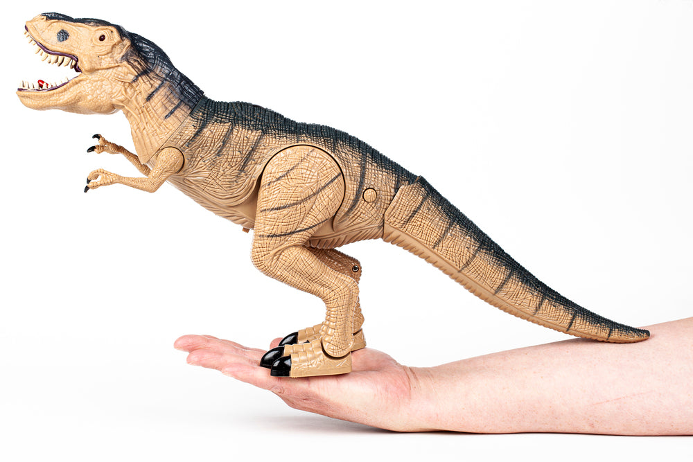 RC Tyrannosaurus med spray, lys og lyd