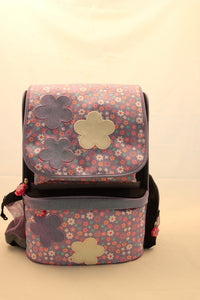 Skoletaske Tuoin blomster med gymnastikpose. Ca. 19 liter