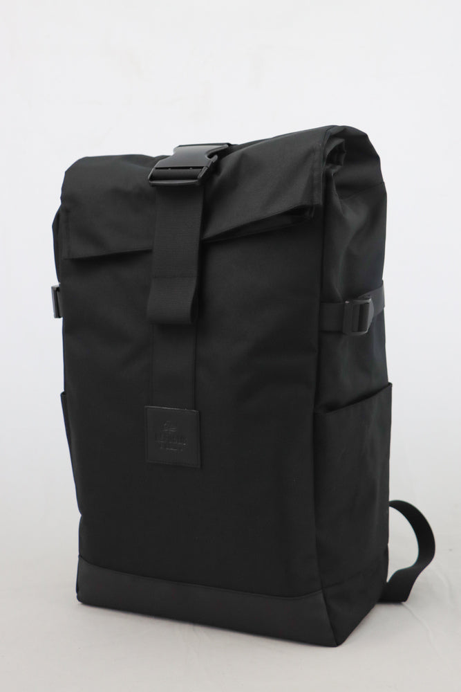 Rygsæk Real Republic sort rolltop m/spænde pc rum water bund