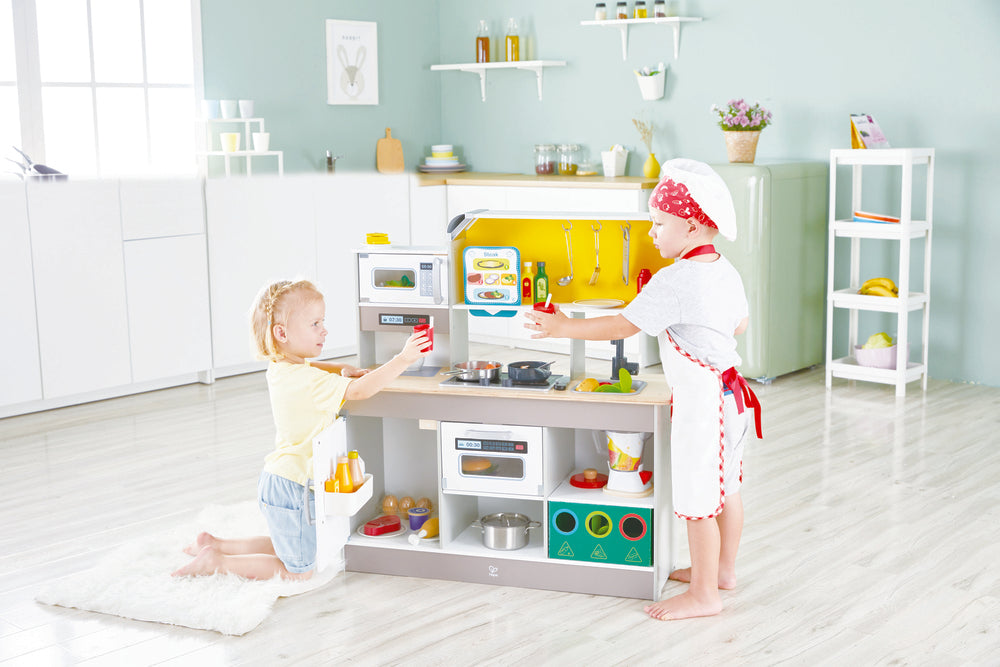 Deluxe Kitchen