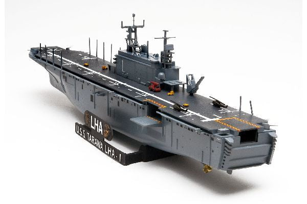 Assault Ship USS Tarawa LHA-1