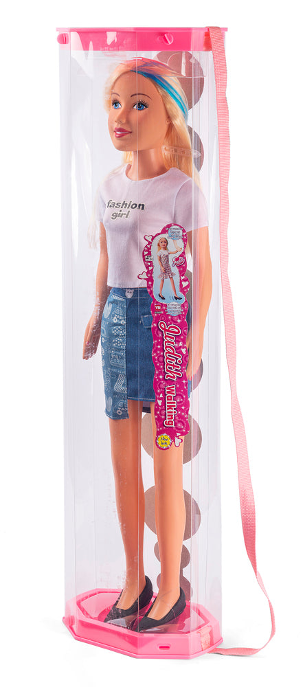 Judith dukke 78 cm med hvid T-shirt
