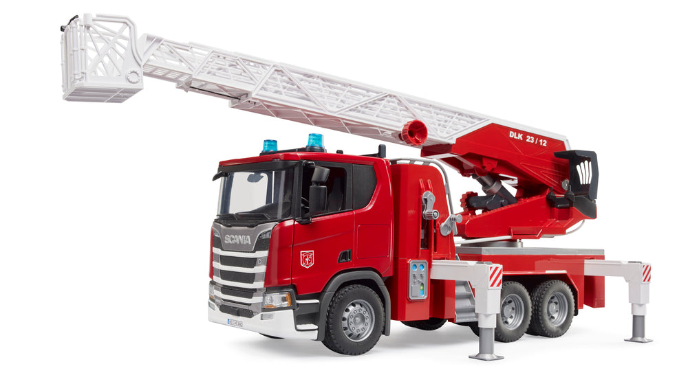 Bruder Scania Super 560R Brandbil med stige og vandpumpe