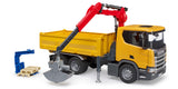 Bruder Scania Super 560R Lastbil med Kran og 2 paller