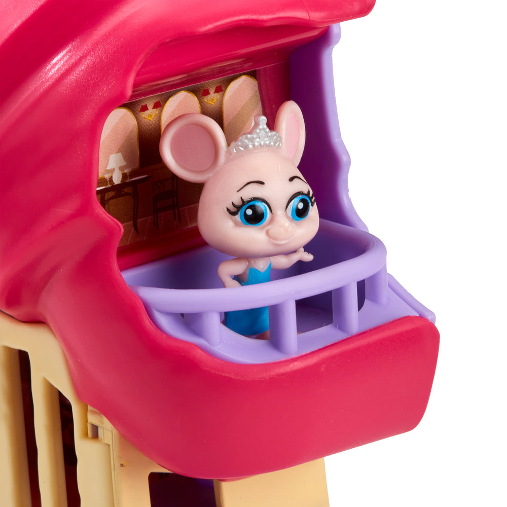 Mouse in the House the croissant cafe