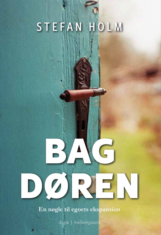 BAG DØREN