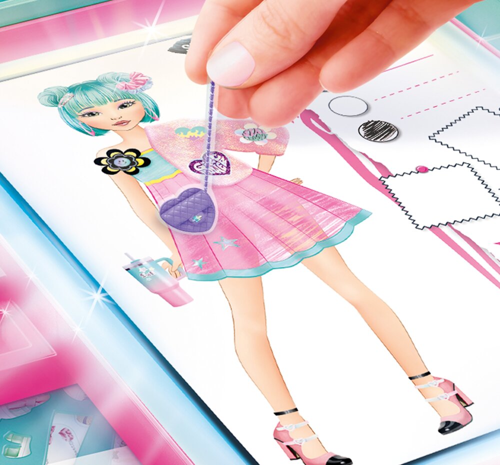 D2 Style 4 Ever Fashiondesignerstudio
