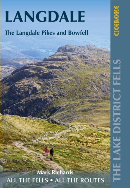 Walking The Lake District Fells - Langdalethe Langdale Pikes